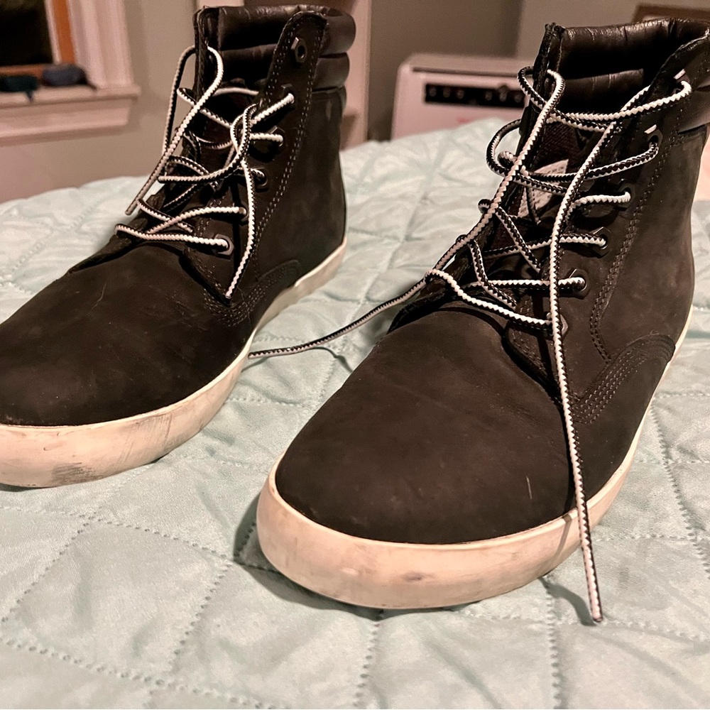 Timberland Woman’s High Top Sneakers